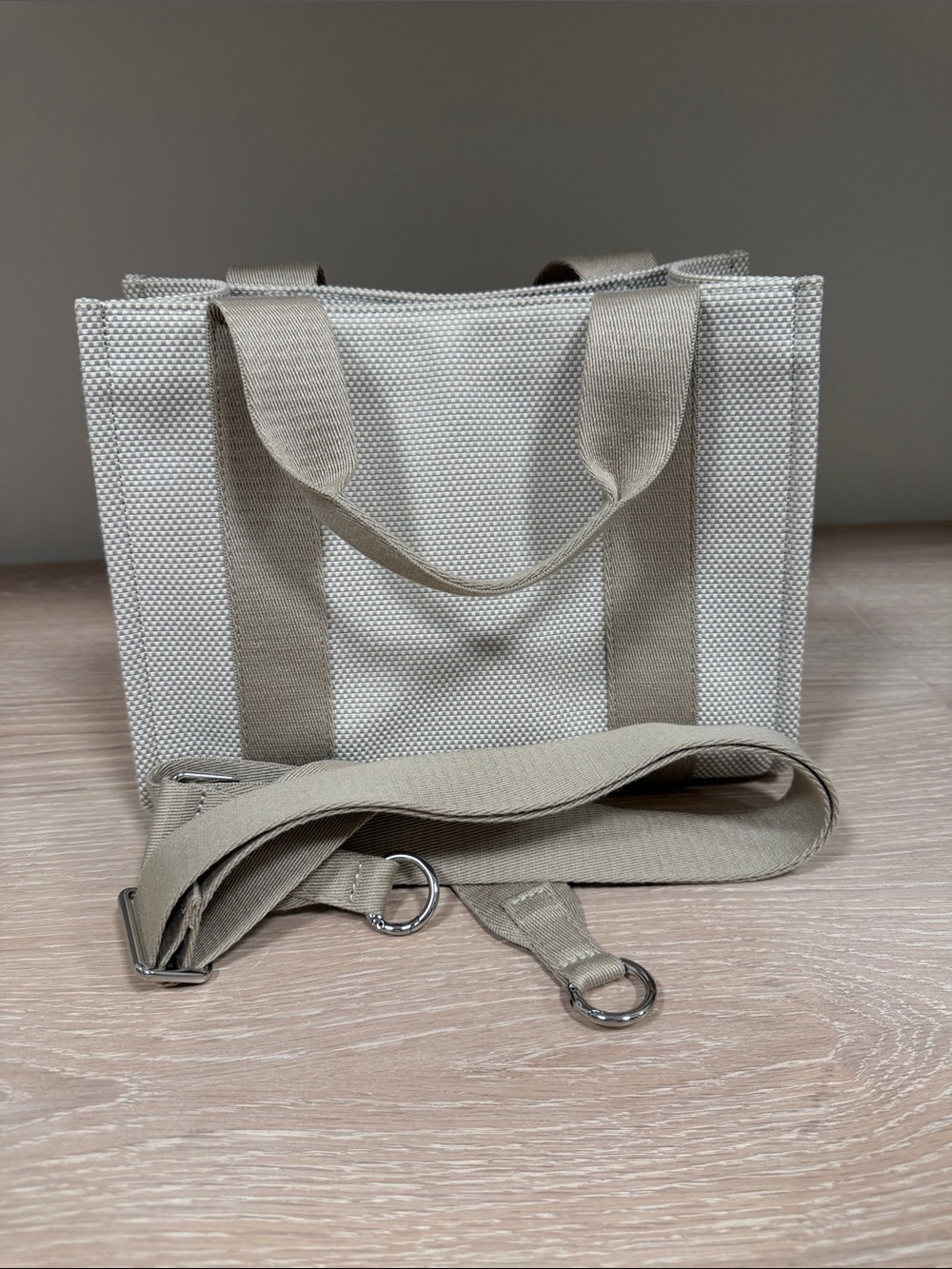 Lululemon Two tone canvas tote bag mini 4.5L - Picture 2 of 5